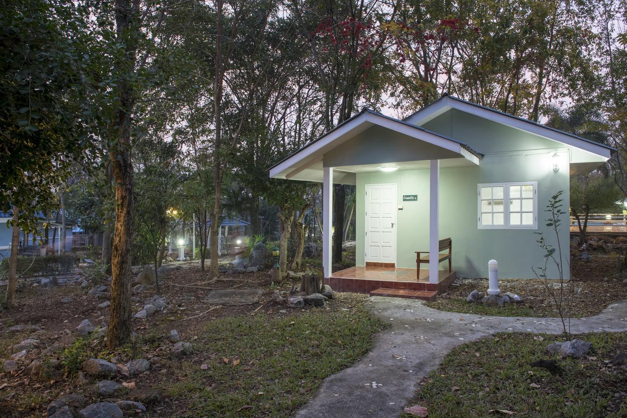 Ivy Cottage By Qiu Muak Lek Ngoại thất bức ảnh