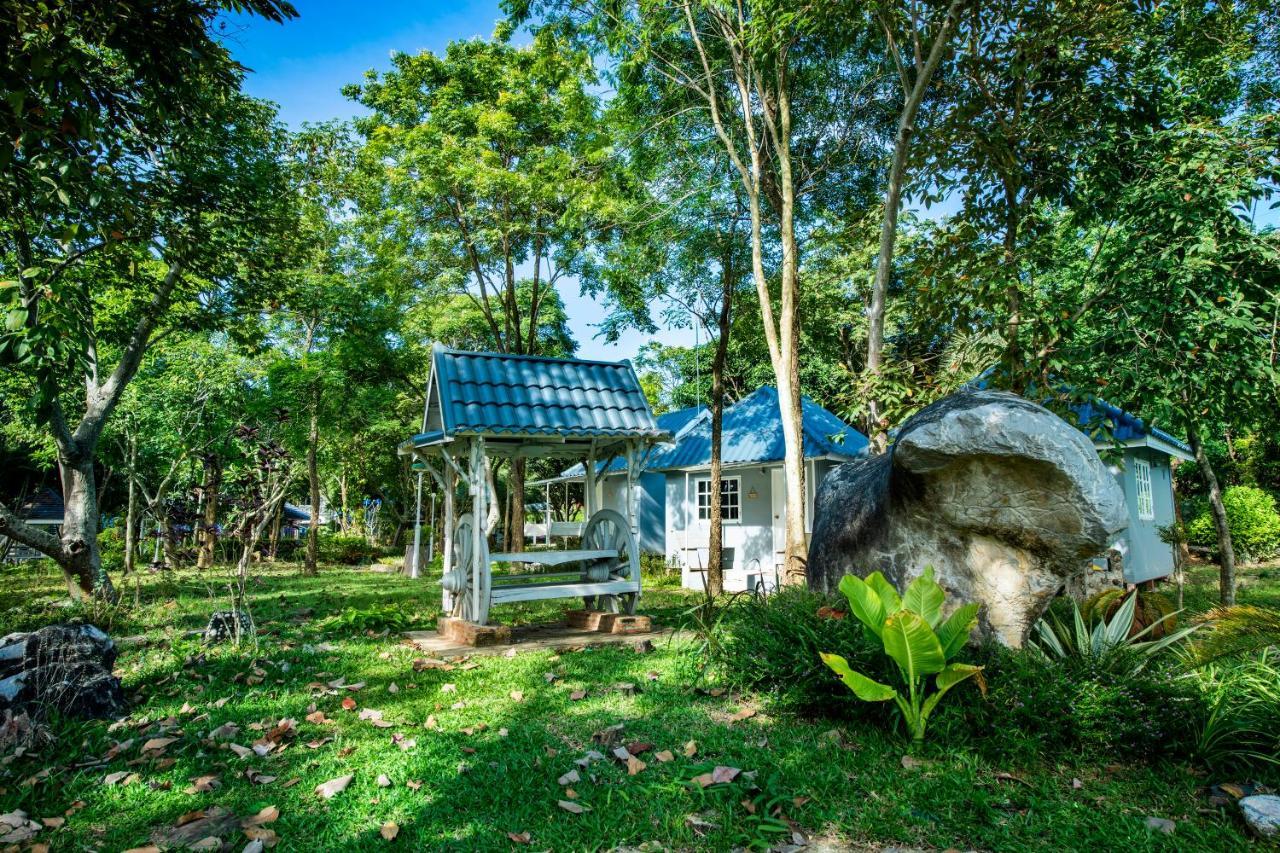 Ivy Cottage By Qiu Muak Lek Ngoại thất bức ảnh